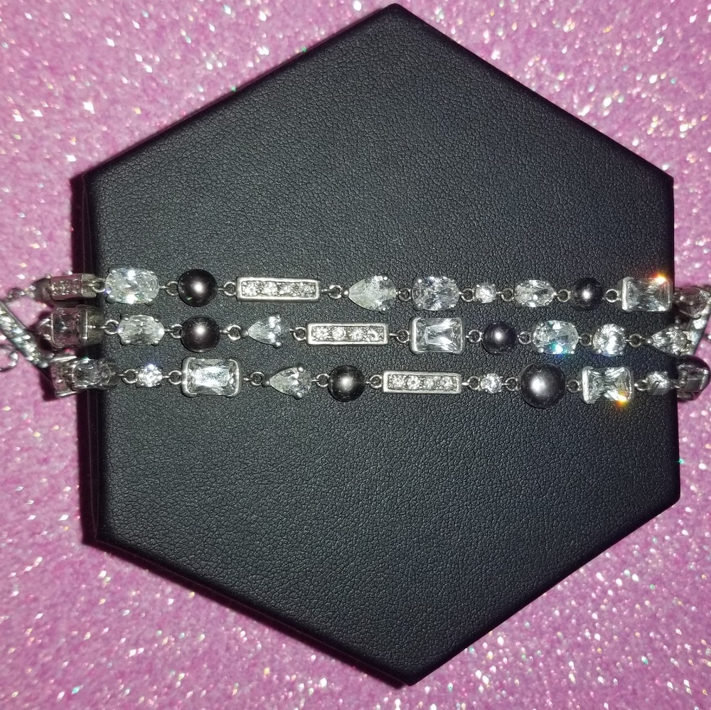 Geometric Shaped Crystal and Black Pearl Bracelet